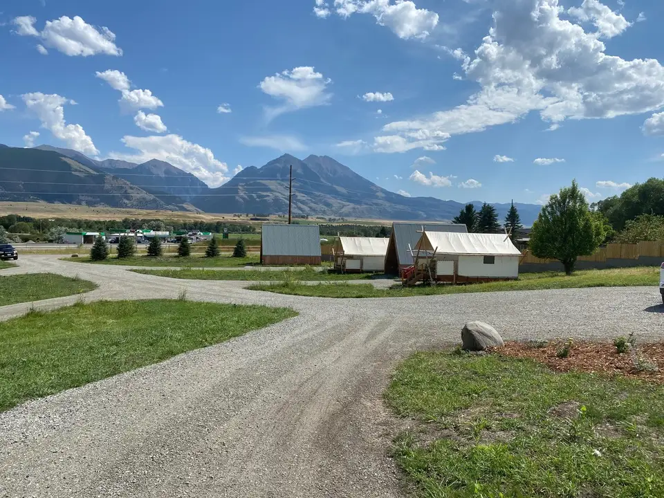 glamping in montana